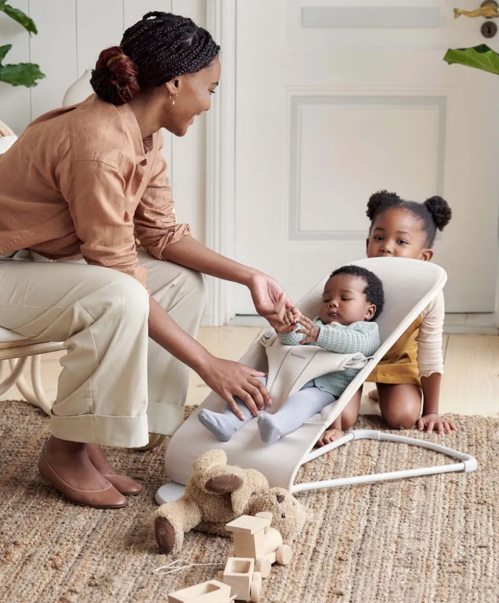 BabyBjörn Baby Bouncer Bliss - Light Beige