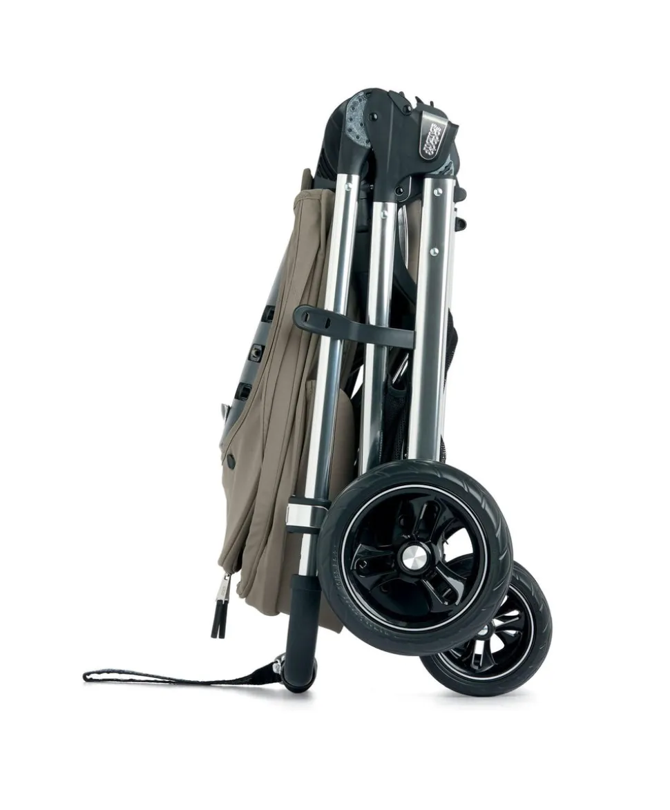 Flip XT³ Pushchair Complete Bundle with Cybex Cloud G Car Seat & Base (8 Pieces) – Sage Grey