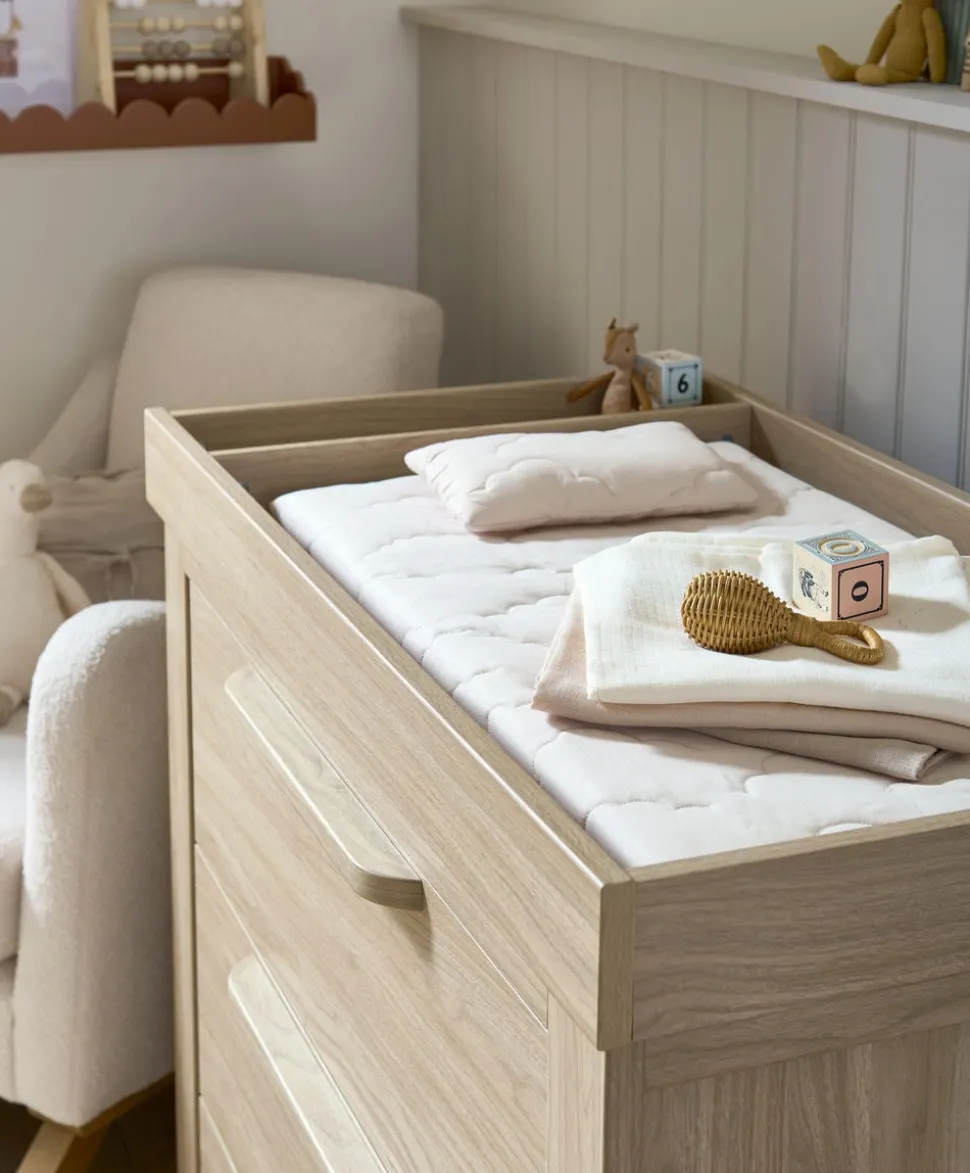 Franklin 2 Piece Cotbed Set with Dresser Changer - Oak