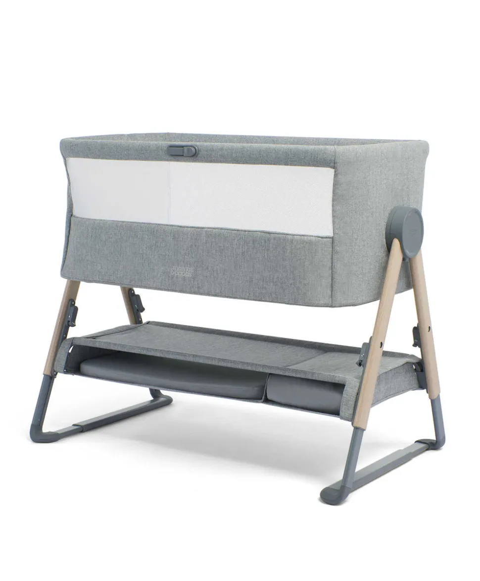 Lua Bedside Crib and Sheet Bundle - Grey/White