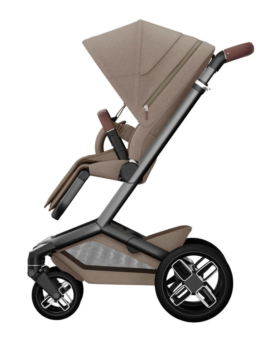 Maxi-Cosi Fame Pushchair – Twillic Truffle with Black Wheels