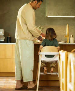 Nuna Bryn Highchair - Sanderson