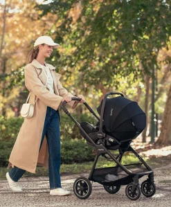 Nuna MIXX Next Pushchair Bundle with ARRA Flex Car Seat & BASE Curv Base - Cedar