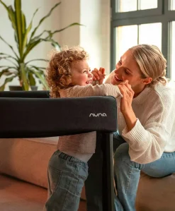 Nuna PAAL Travel Cot – Caviar