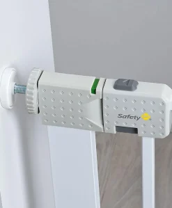 Safety 1st Easy Close Metal SecureTech - White