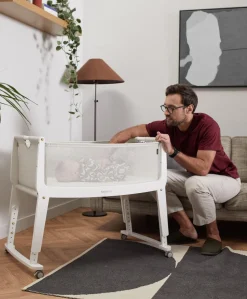 SnuzPod Studio Bedside Crib - Paris
