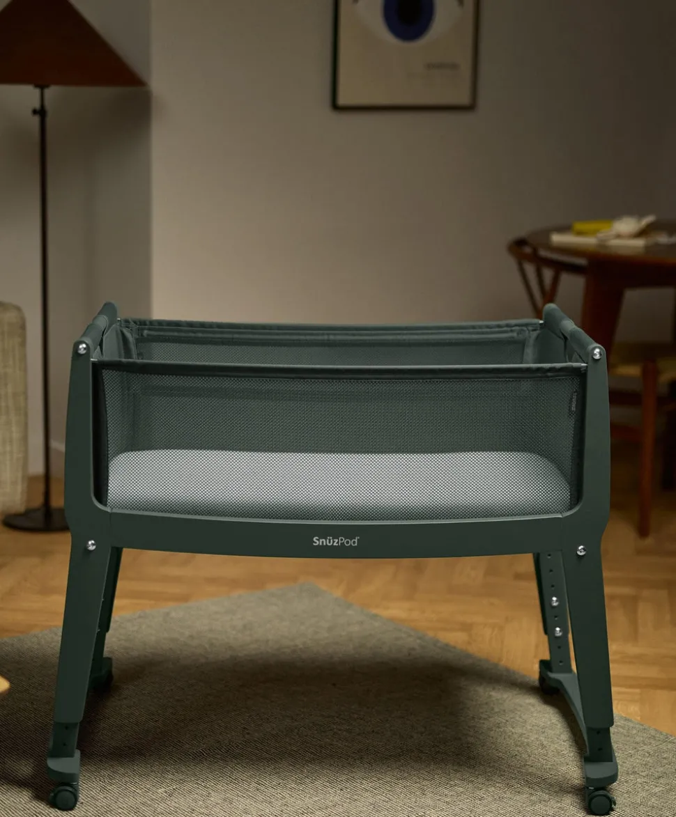 SnuzPod Studio Bedside Crib - Berlin