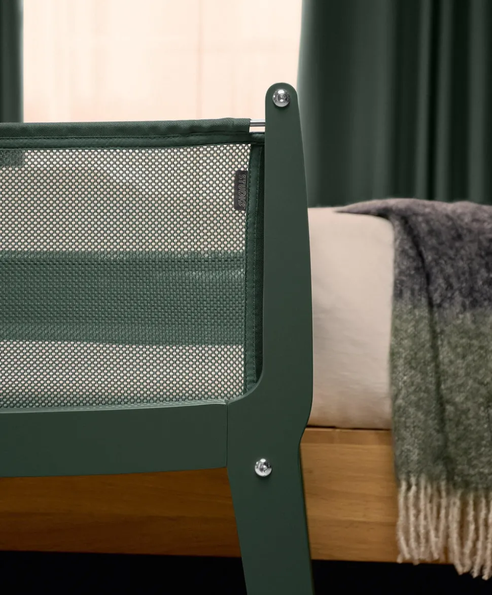 SnuzPod Studio Bedside Crib - Berlin